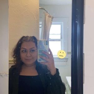 Meet your Posher, Inez